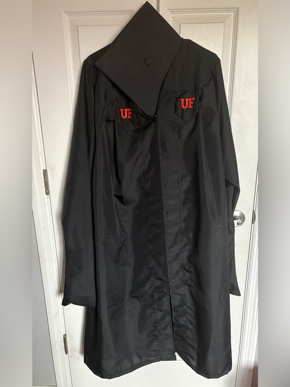 UF (University of Florida) Graduate / Masters Cap and Gown